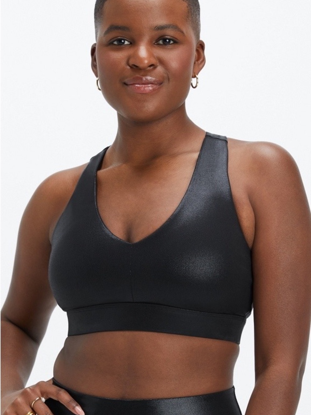 Fabletics Black V‑Neck Wireless Sports Bra